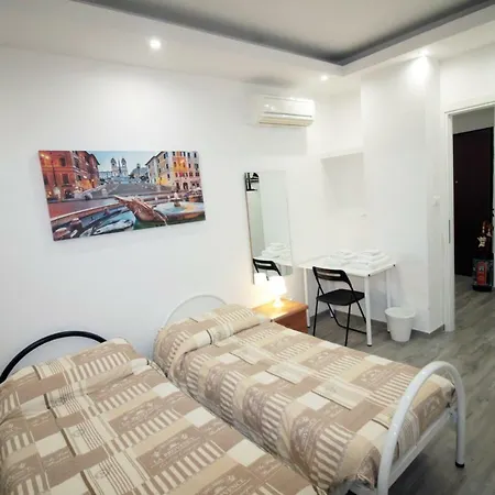 A Casa Di Amici Maison d'hôtes Rome